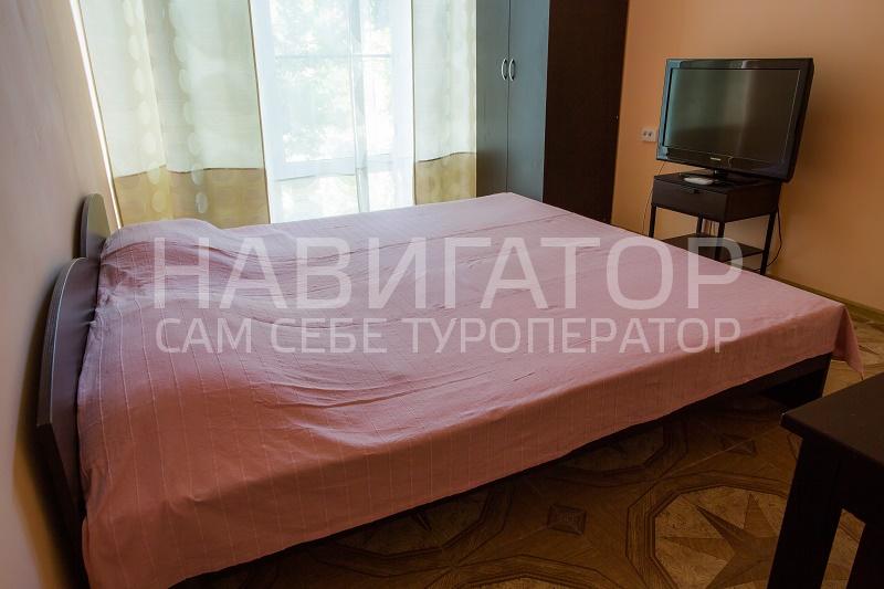 БЕДРОСОВА ЩЕЛЬ- база отдыха в Джубга