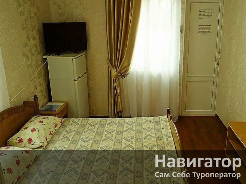 ЮЖНЫЙ - гостевой дом в Геленджик (Толстый мыс)