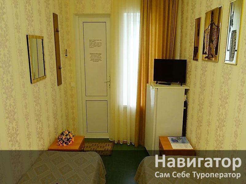 ЮЖНЫЙ - гостевой дом в Геленджик (Толстый мыс)