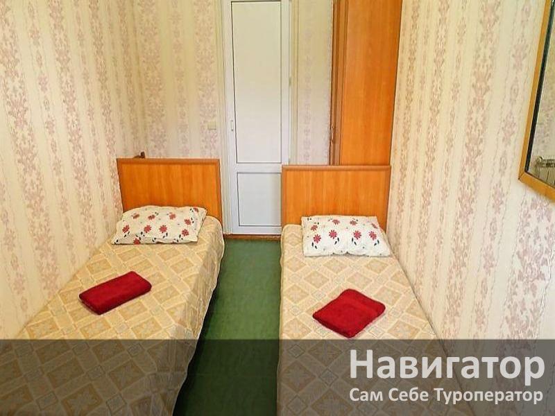 ЮЖНЫЙ - гостевой дом в Геленджик (Толстый мыс)