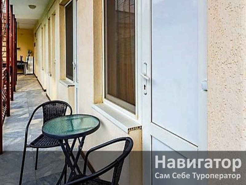 ЮЖНЫЙ - гостевой дом в Геленджик (Толстый мыс)