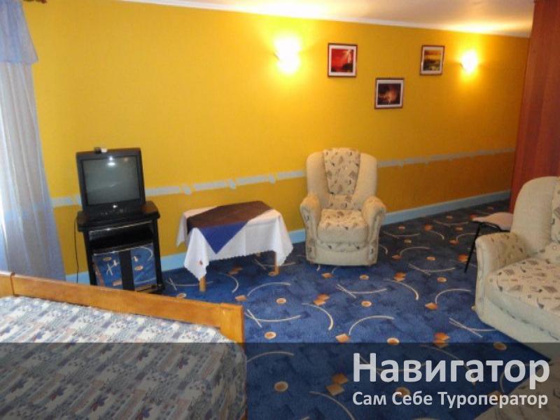 КЛЕНОВЫЙ ЛИСТ- гостиница в Геленджик центр