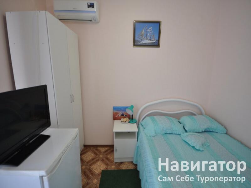 ОТДЫХАЙ У ГАЛИНЫ - гостиница в Геленджик (Толстый мыс)