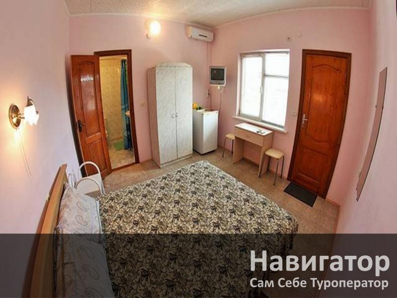 МОРСКОЙ БРИЗ - гостевой дом в Геленджик (Толстый мыс)