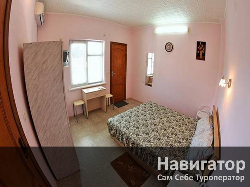 МОРСКОЙ БРИЗ - гостевой дом в Геленджик (Толстый мыс)