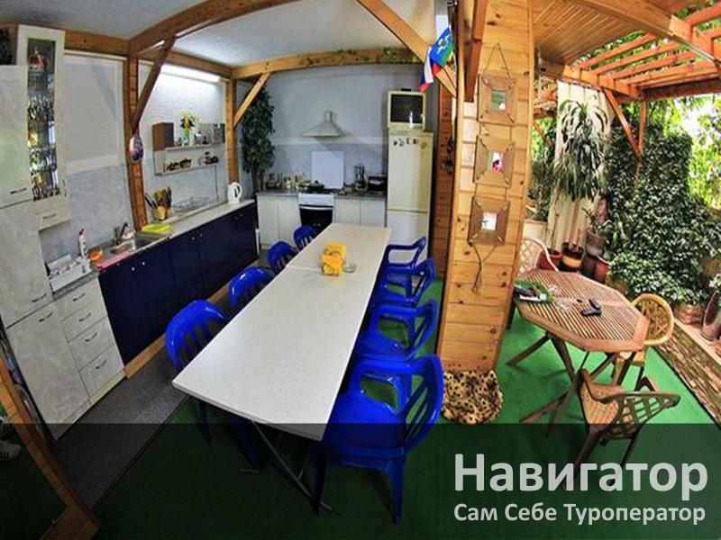 МОРСКОЙ БРИЗ - гостевой дом в Геленджик (Толстый мыс)