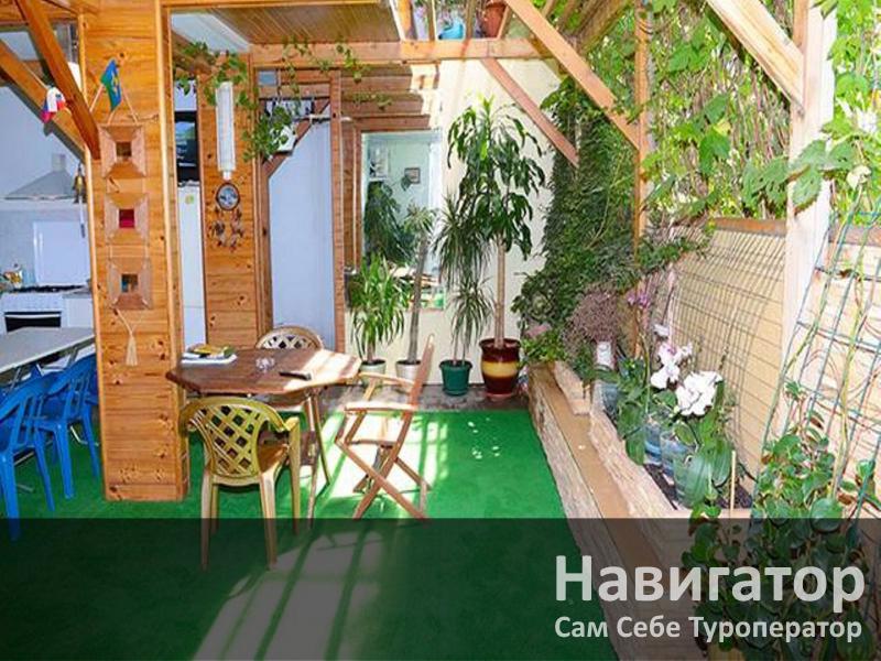 МОРСКОЙ БРИЗ - гостевой дом в Геленджик (Толстый мыс)