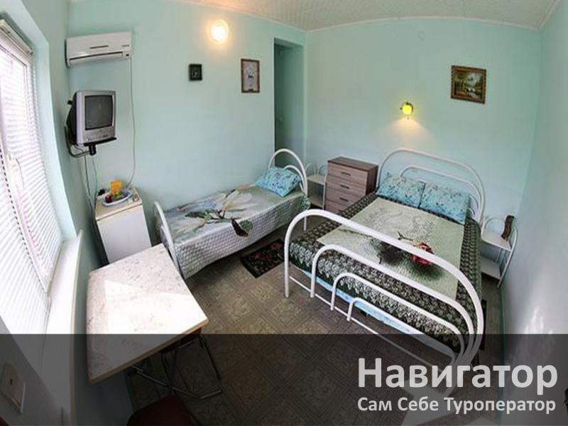 МОРСКОЙ БРИЗ - гостевой дом в Геленджик (Толстый мыс)