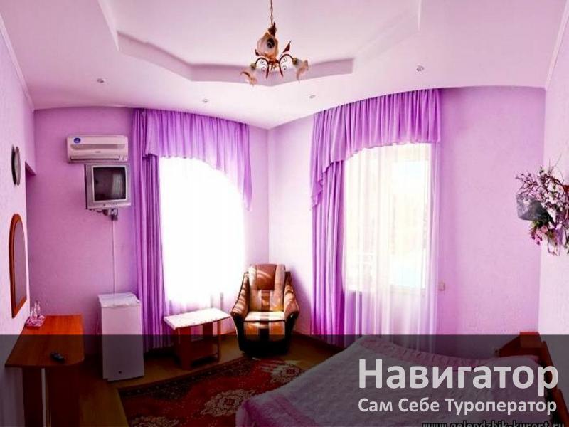 МАЛАХИТ - гостевой дом в Геленджик (Толстый мыс)