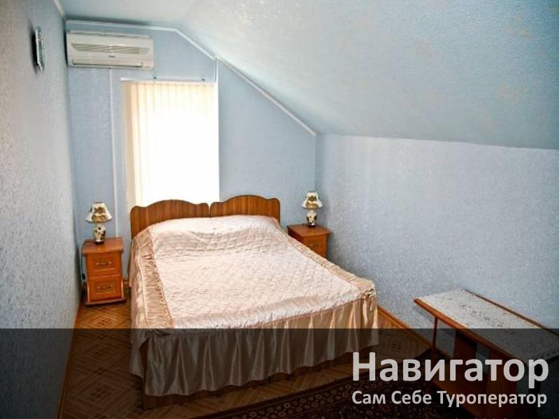 МАЛАХИТ - гостевой дом в Геленджик (Толстый мыс)