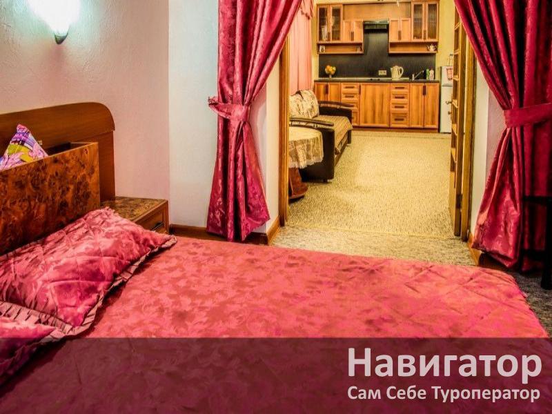 ЛАЗУРНЫЙ - отель в Геленджик центр