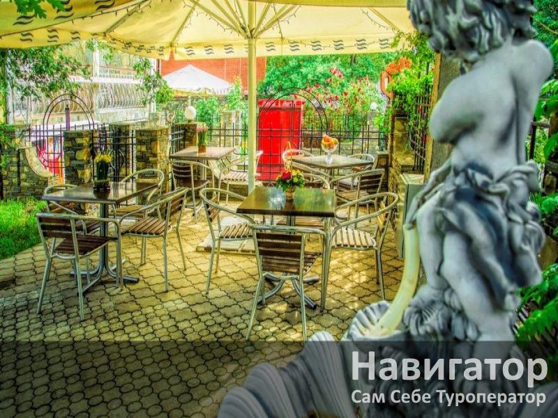 ЛАЗУРНЫЙ - отель в Геленджик центр