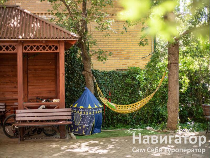 НА ЛАЗУРНОЙ - гостевой дом в Геленджик центр