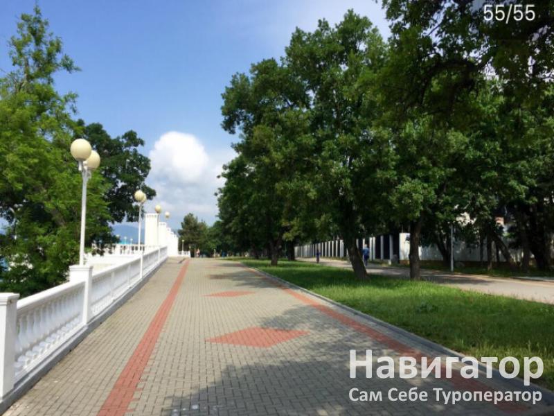 НА ЛАЗУРНОЙ - гостевой дом в Геленджик центр