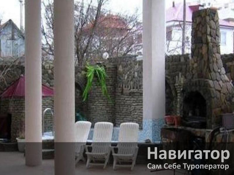БЕЛЫЙ ЗАМОК - гостевой дом в Геленджик (Толстый мыс)