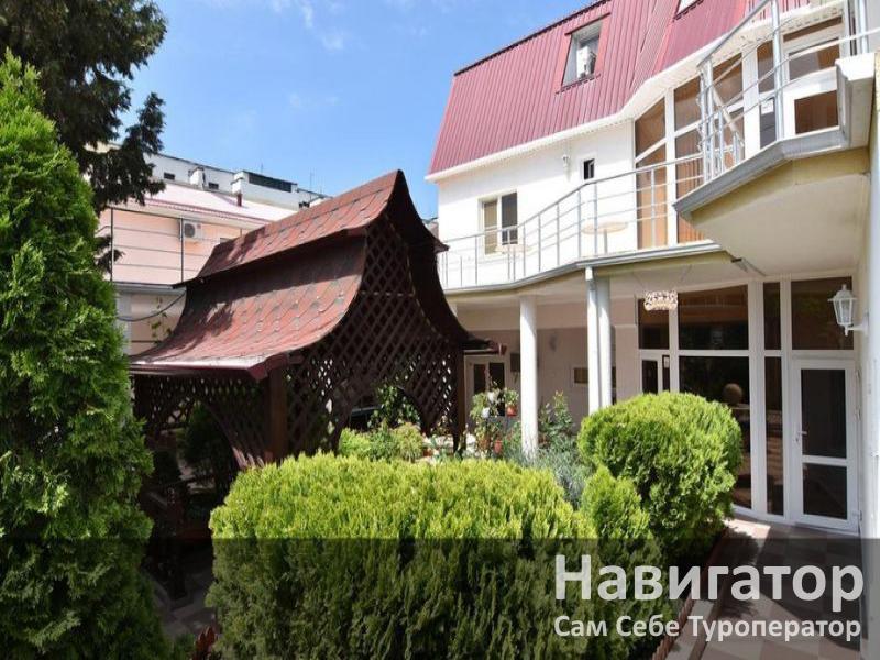 ЭВРИКА - гостевой дом в Геленджик (Толстый мыс)