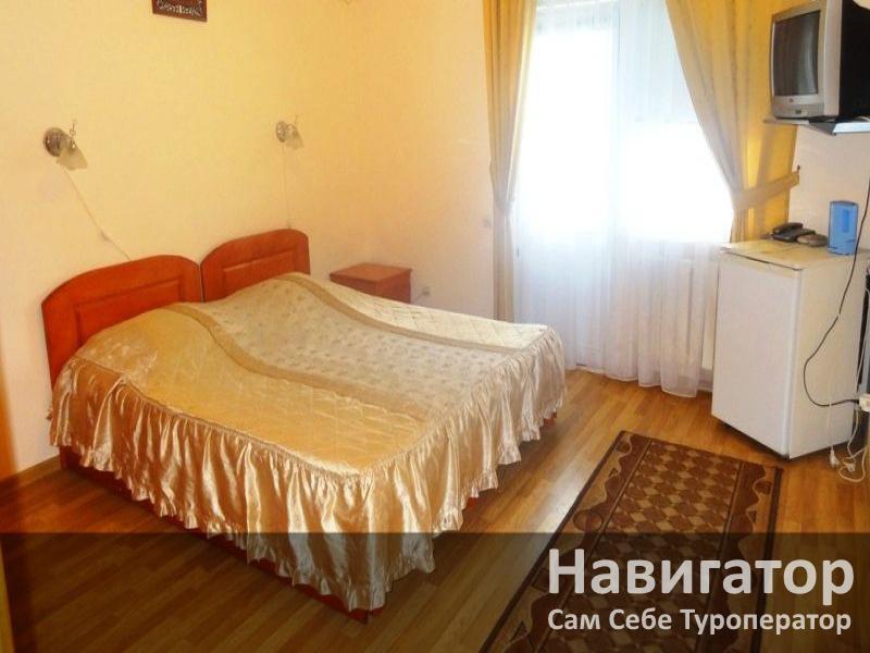 АЛЕНКА - гостиница в Геленджик (Толстый мыс)