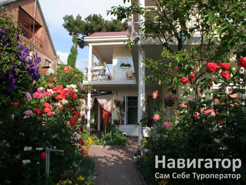 МАЙЯ - гостевой дом в Геленджик (Толстый мыс)