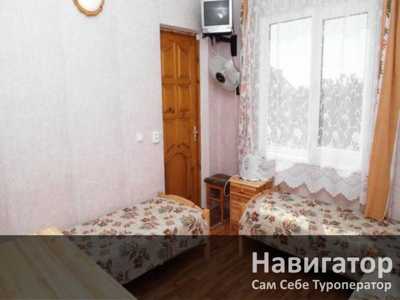 ГОСТЕВОЙ ДОМ НА ЧЕХОВА - гостевой дом в Геленджик (Толстый мыс)