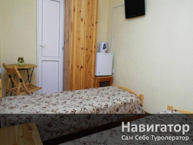 ГОСТЕВОЙ ДОМ НА ЧЕХОВА - гостевой дом в Геленджик (Толстый мыс)