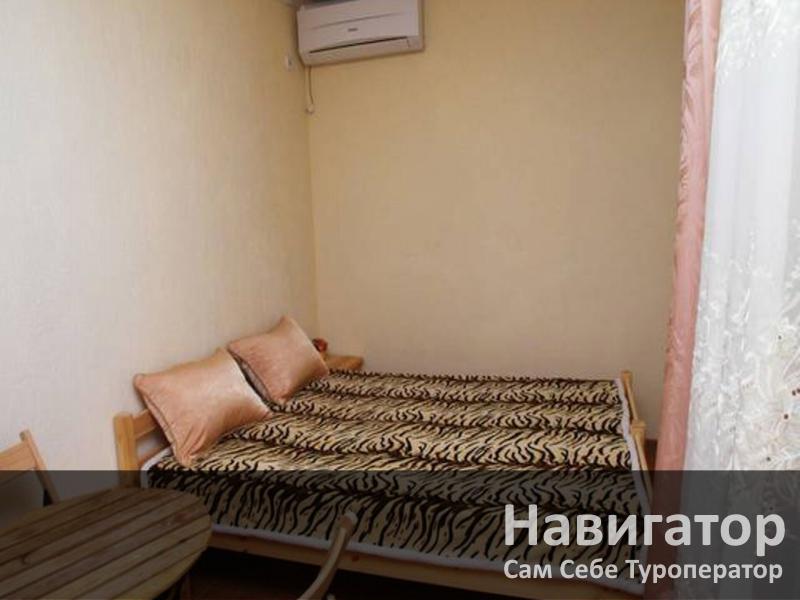 ГОСТЕВОЙ ДОМ НА ЧЕХОВА - гостевой дом в Геленджик (Толстый мыс)