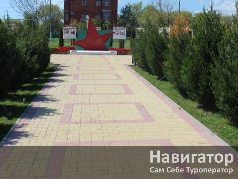 ЛЮДМИЛА - гостевой дом в Геленджик (Тонкий мыс)