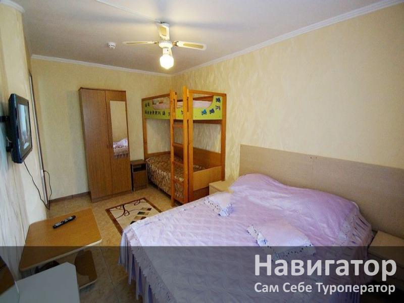 У НАДИИ - гостевой дом в Геленджик (Тонкий мыс)