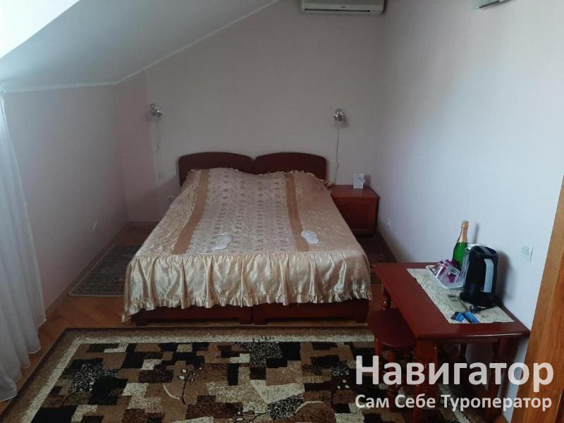 У ФЕДОРОВНЫ - гостевой дом в Геленджик (Толстый мыс)
