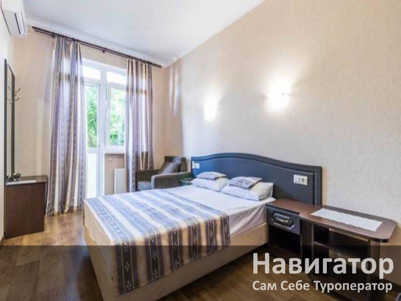 ЯНТАРЬ - гостевой дом в Геленджик (Толстый мыс)