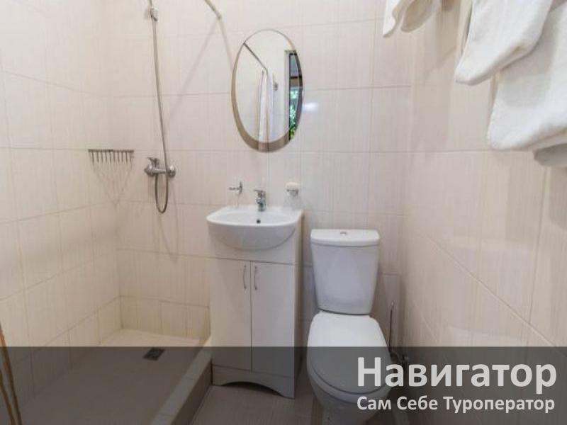 ЯНТАРЬ - гостевой дом в Геленджик (Толстый мыс)