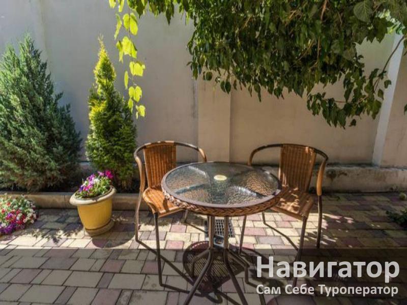 ЯНТАРЬ - гостевой дом в Геленджик (Толстый мыс)