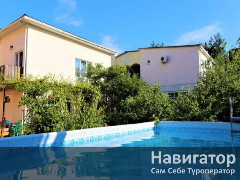 У НИКОЛАЕВНЫ - гостевой дом в Геленджик