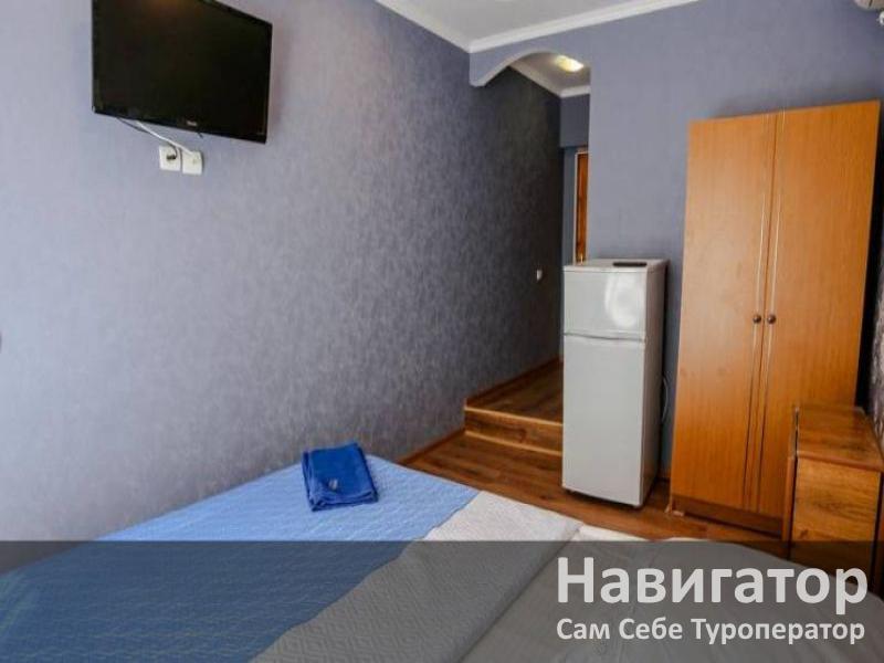 У НИКОЛАЕВНЫ - гостевой дом в Геленджик