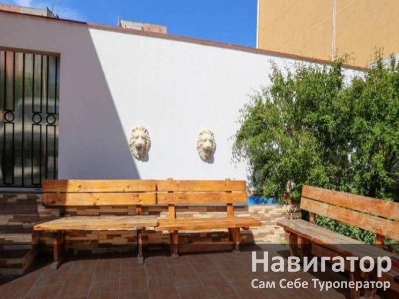 У НИКОЛАЕВНЫ - гостевой дом в Геленджик