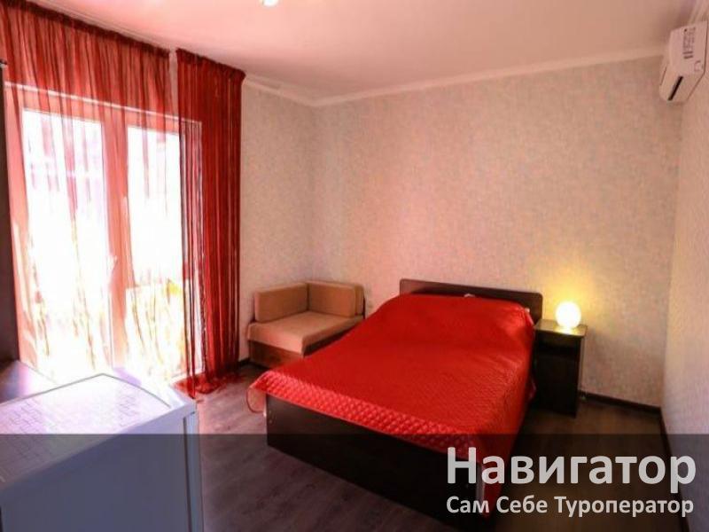 У НИКОЛАЕВНЫ - гостевой дом в Геленджик