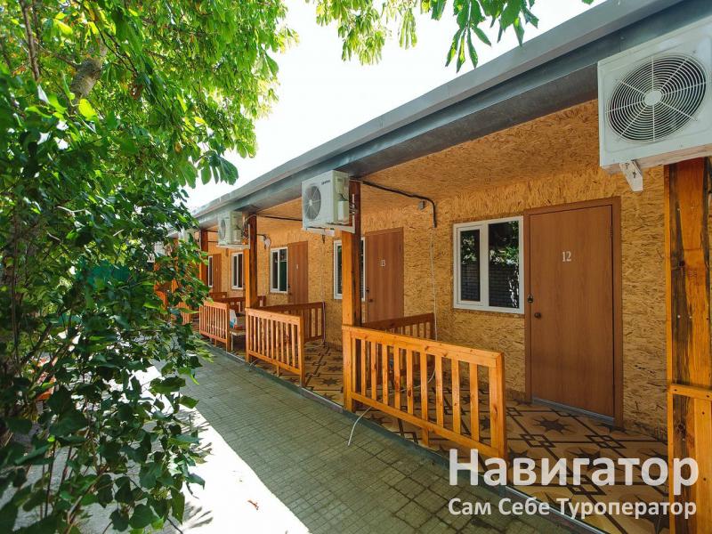 ФАКЕЛ - база отдыха в Кабардинка