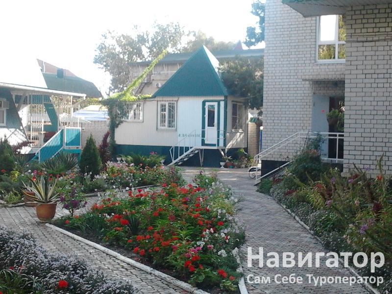 ВАГОННИК - база отдыха в Дивноморское