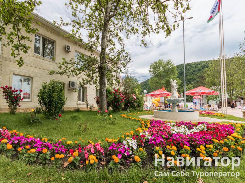 АЛЬБАТРОС - гостинично развлекательный комплекс в Архипо-Осиповка