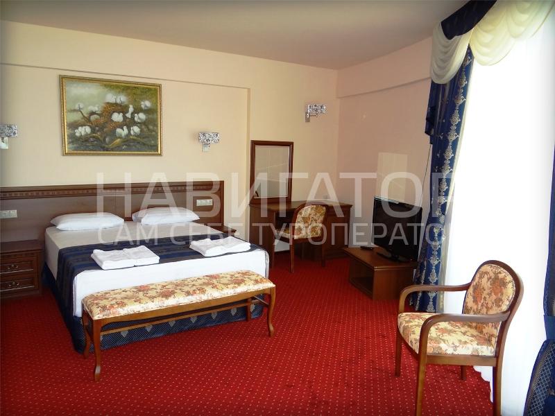 ЛАЗУРЬ Beach Hotel**** - отель в Адлер
