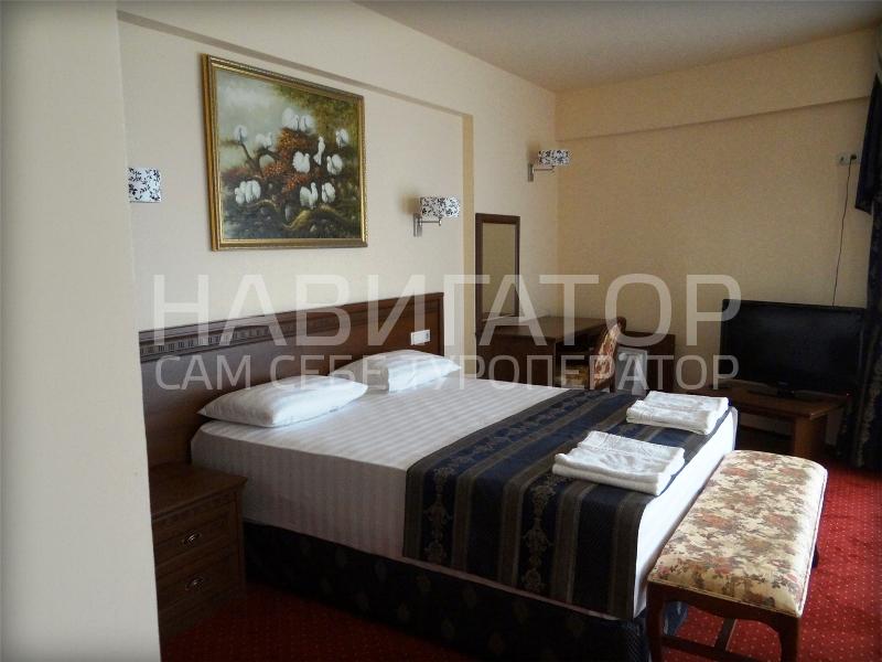ЛАЗУРЬ Beach Hotel**** - отель в Адлер