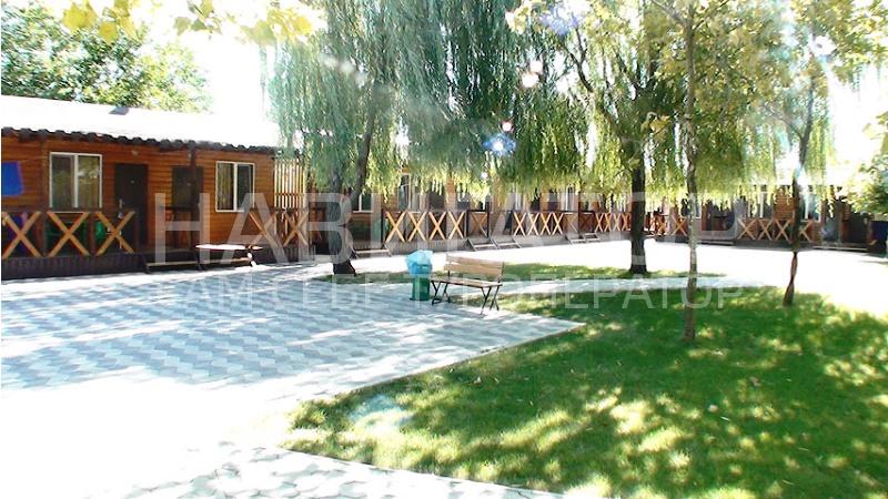 ЭМЕРАЛЬД - база отдыха в Витязево