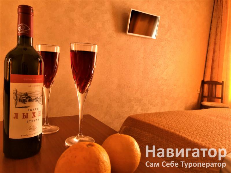 ЛУЧЕЗАРНЫЙ - пансионат в Гагра
