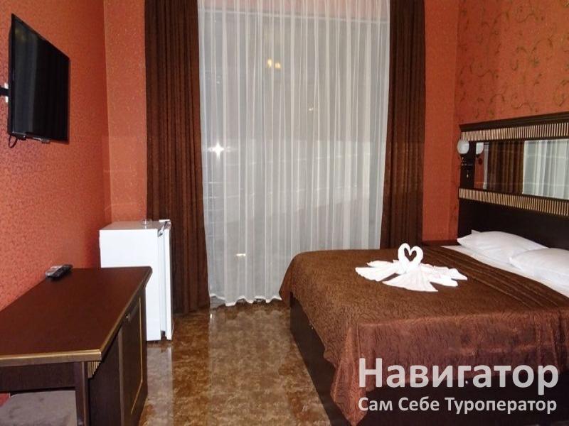 ДАНЕЛЯН - гостевой дом в Пицунда