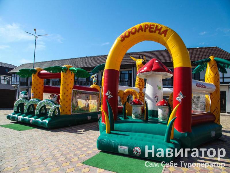 АЛЬТАИР - база отдыха в Голубицкая