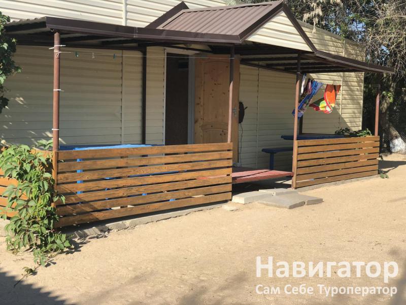 У МОРЯ -база отдыха в Голубицкая