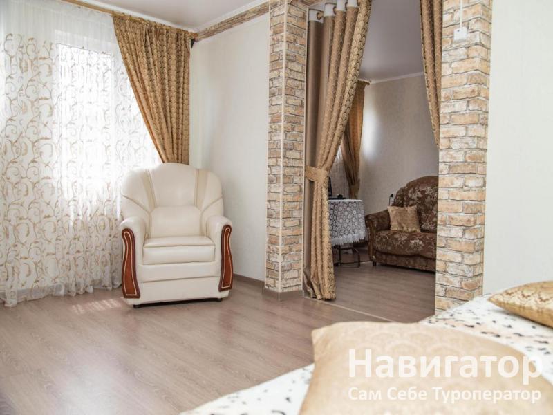 У МОРЯ -база отдыха в Голубицкая
