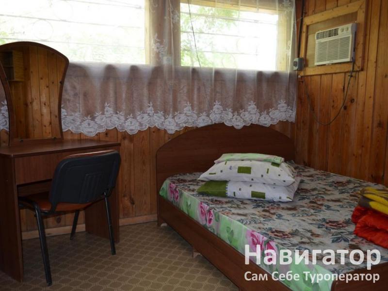 У МОРЯ -база отдыха в Голубицкая