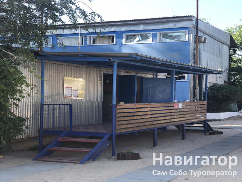 У МОРЯ -база отдыха в Голубицкая