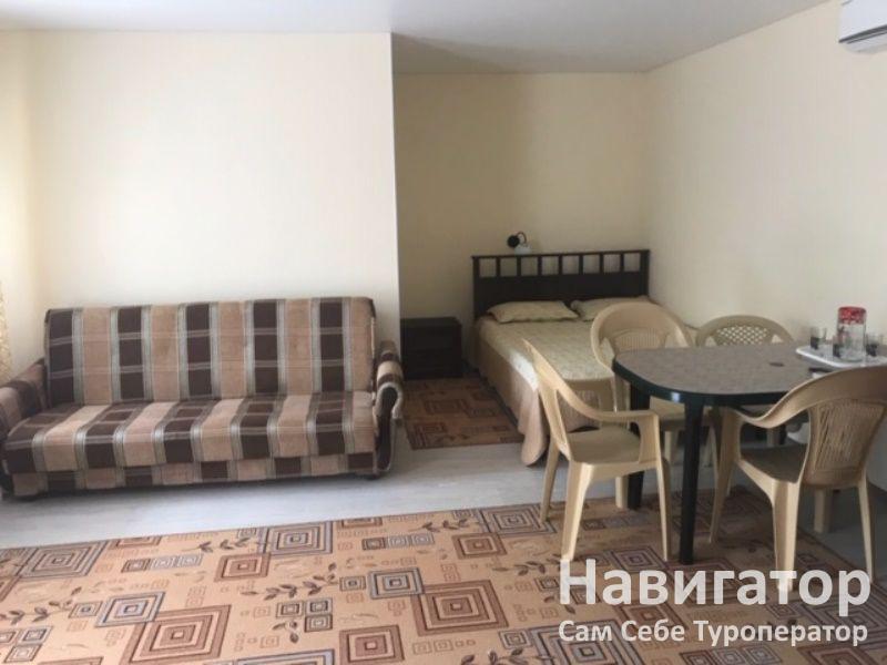 ЛИСЬЯ НОРКА - гостевой дом в Волна пос.