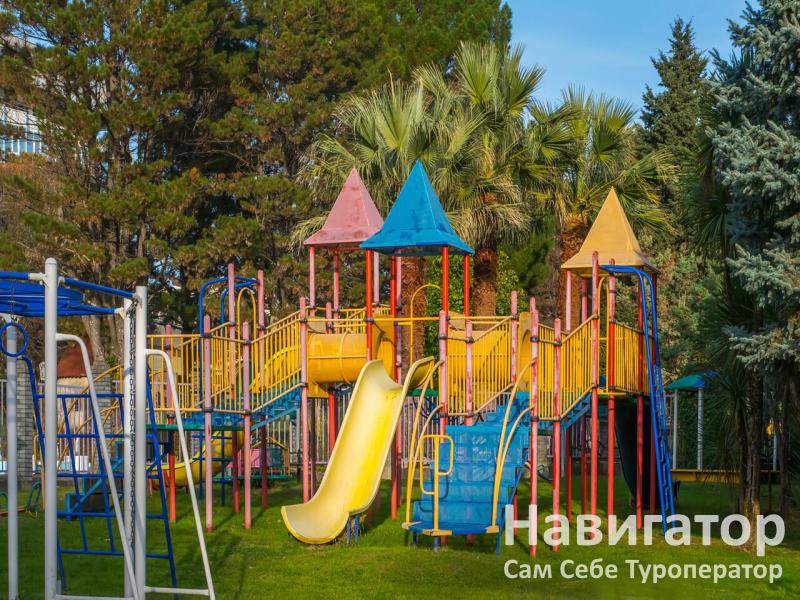 ИЗУМРУД - пансионат в Адлер